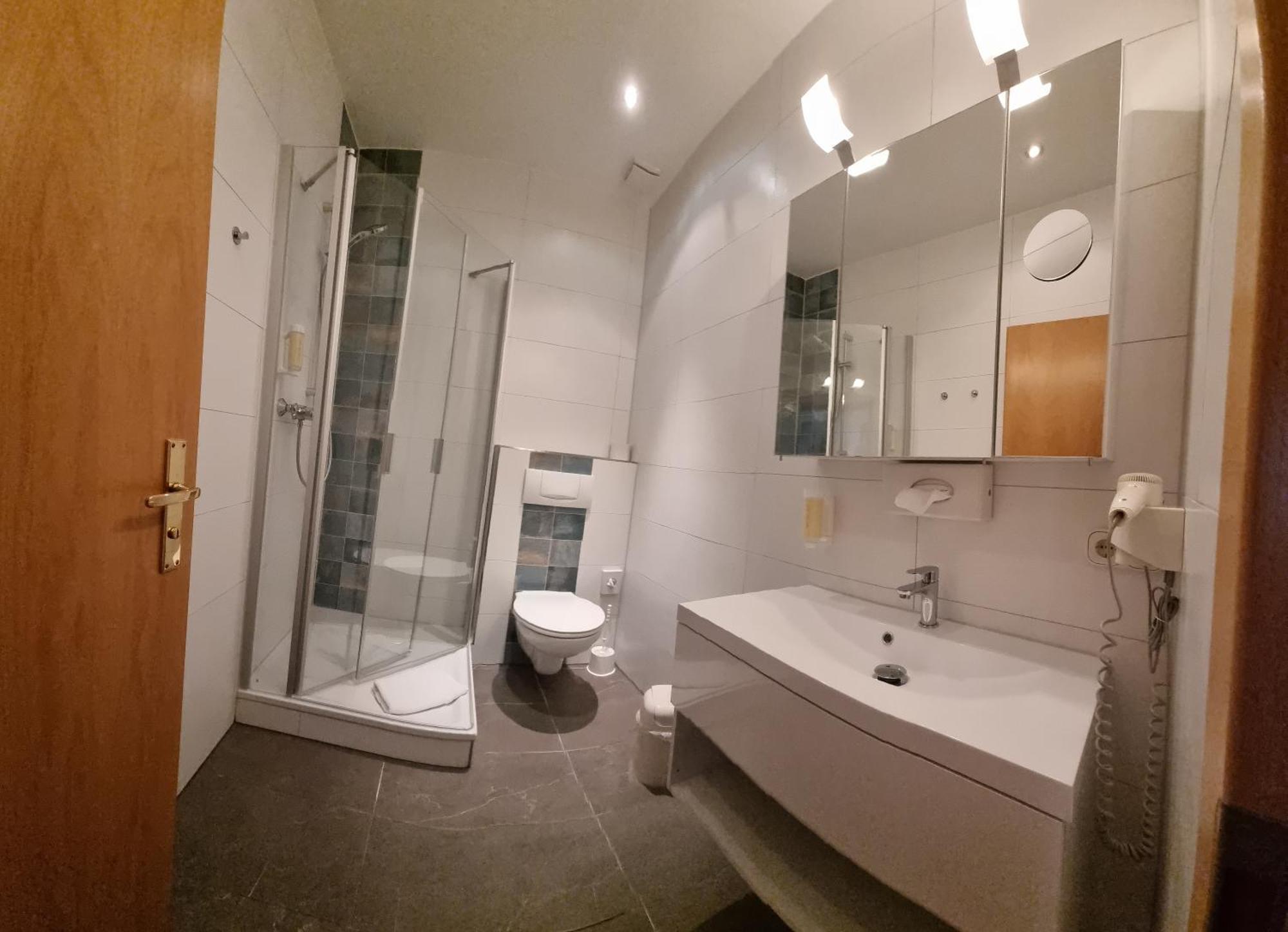 Mulmshorn Kraeuterhotel & Restaurant Heidejaeger מראה חיצוני תמונה