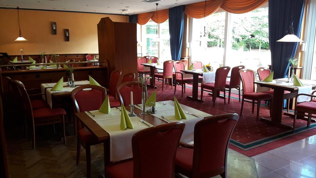 Mulmshorn Kraeuterhotel & Restaurant Heidejaeger מראה חיצוני תמונה