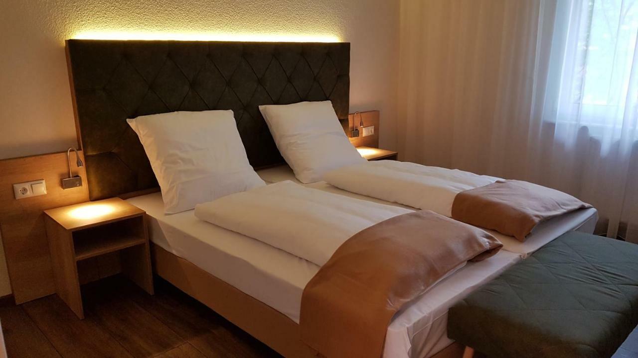 Mulmshorn Kraeuterhotel & Restaurant Heidejaeger מראה חיצוני תמונה